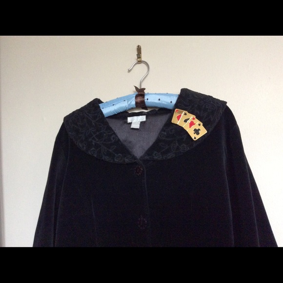 A Royal Flush Brooch - Picture 12 of 15